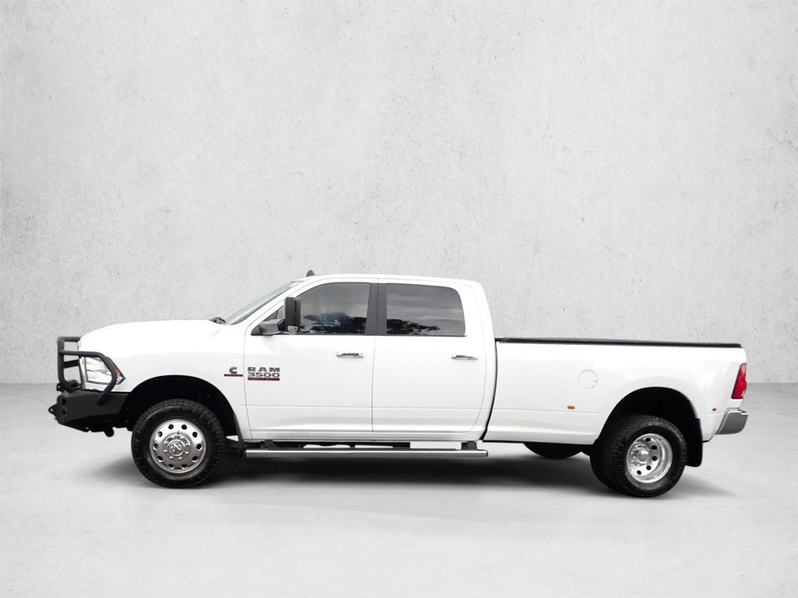 ram ram 3500 pickup 2018 3C63RRHL4JG384696 image ram ram 3500 pickup 2018 3C63RRHL4JG384696 image